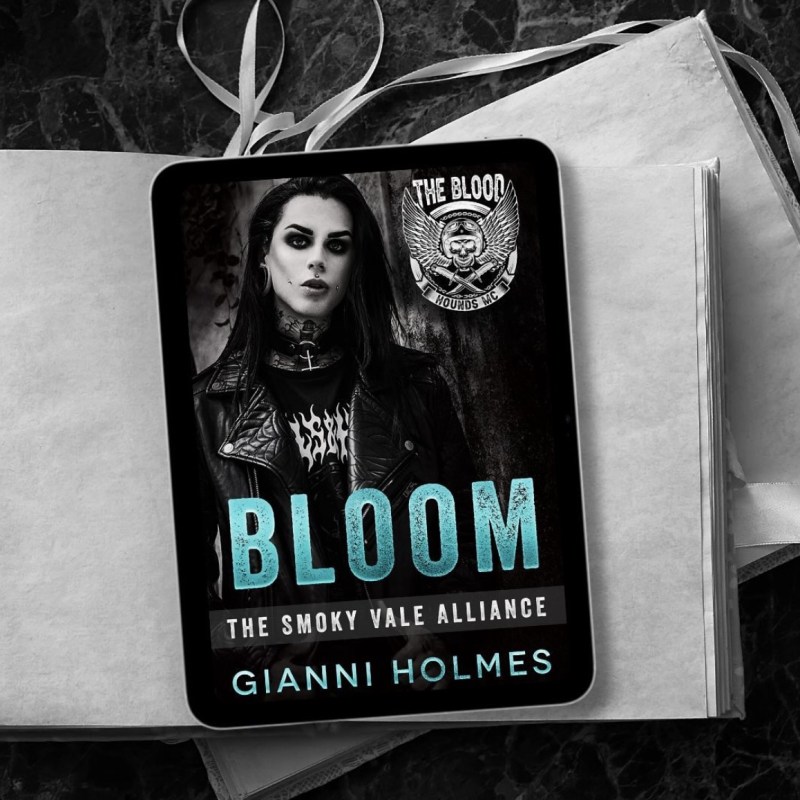 Bloom : Part One by Gianni&nbsp;Holmes